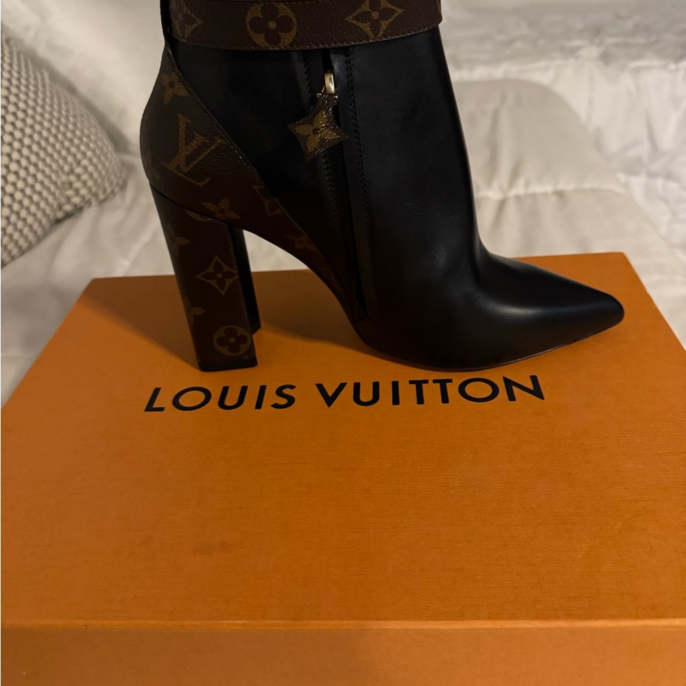 Louis Vuitton Black and Brown Heeled Boots with Monogram